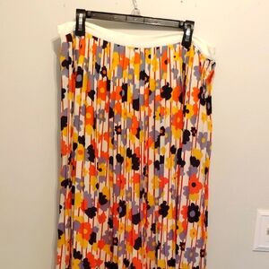 Modcloth Floral Pleated Skirt